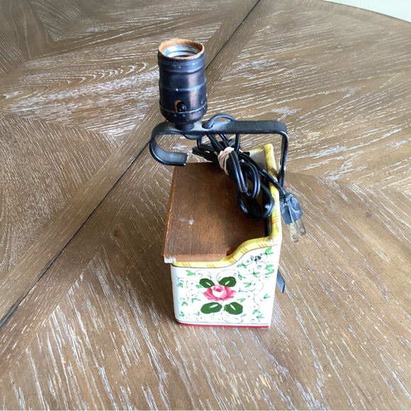 Lamp Made from Ceramic Salt Box - Picture 7 of 8